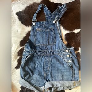 Size Small Gap denim shorts overalls
